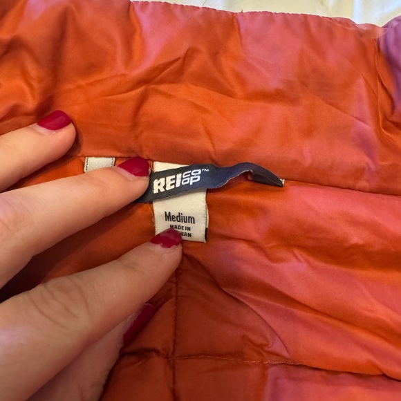 REI Rust Puffer Jacket - Picture 2 of 4
